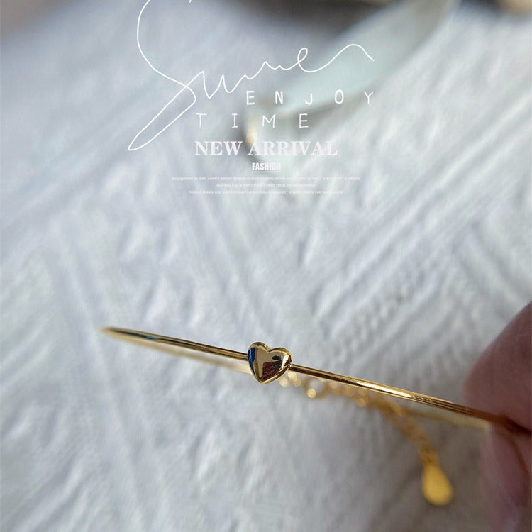 Fine Heart Bracelet